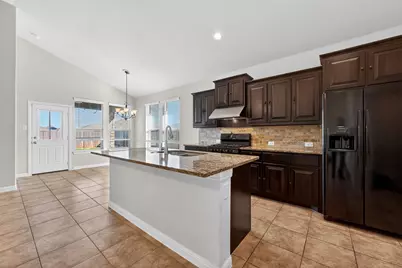 520 Pendennis Drive, Saginaw, TX 76131 - Photo 9