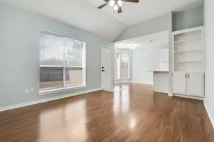 571 Dandelion Dr, Cedar Hill, TX 75104 - Photo 11