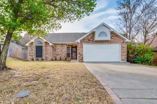 571 Dandelion Dr, Cedar Hill, TX 75104 - Photo 3