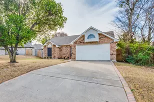571 Dandelion Dr, Cedar Hill, TX 75104 - Photo 1