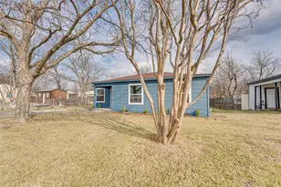 4003 Up the Grove St, Greenville, TX 75401 - Photo 5