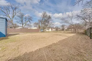 4003 Up the Grove St, Greenville, TX 75401 - Photo 23
