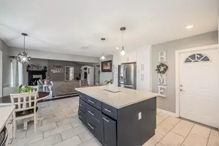 7625 Hightower Dr, North Richland Hills, TX 76182 - Photo 9