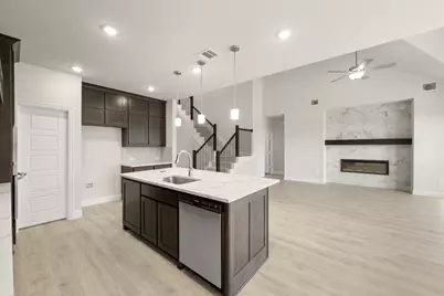 931 Richard Pittmon Drive, DeSoto, TX 75115 - Photo 17