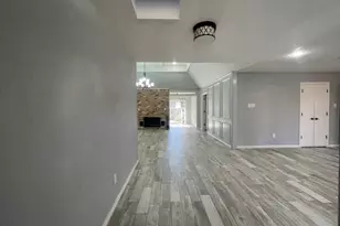 3208 Flintridge Dr, Arlington, TX 76017 - Photo 3