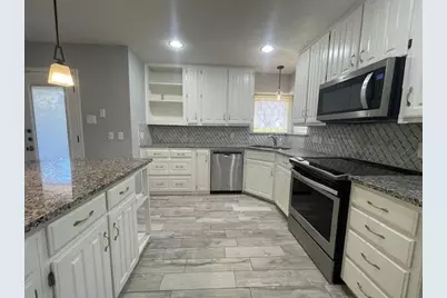 3208 Flintridge Drive, Arlington, TX 76017 - Photo 9