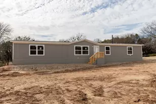 2909 Sycamore Ct, Granbury, TX 76048 - Photo 1