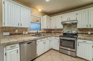 3745 Fairhaven Dr, Fort Worth, TX 76123 - Photo 9