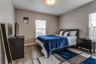 129/131 NE 22nd St, Grand Prairie, TX 75050 - Photo 9