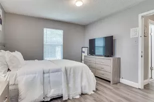 129/131 NE 22nd St, Grand Prairie, TX 75050 - Photo 19