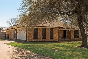 100 Juanita Ave, Wills Point, TX 75169 - Photo 3