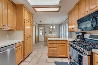 100 Juanita Avenue, Wills Point, TX 75169 - Photo 9