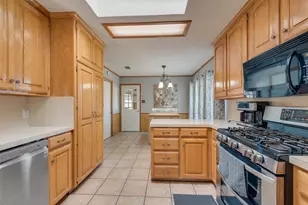 100 Juanita Ave, Wills Point, TX 75169 - Photo 9