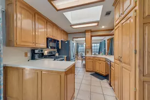 100 Juanita Ave, Wills Point, TX 75169 - Photo 11