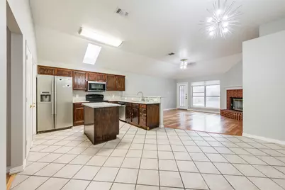 5900 Rising Meadow Drive, Arlington, TX 76018 - Photo 7