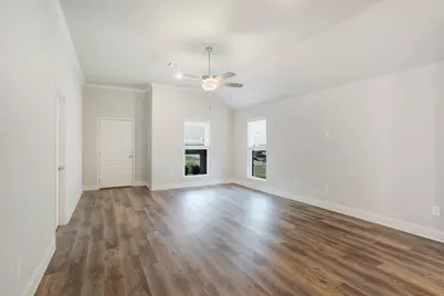 2111 Wyldewood Way, Sherman, TX 75092 - Photo 9