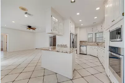 614 Portofino Drive, Arlington, TX 76012 - Photo 11