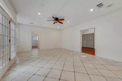 614 Portofino Drive, Arlington, TX 76012 - Photo 9