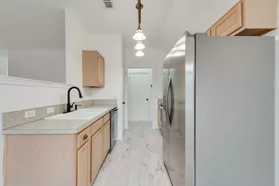 4816 Topaz Lane, Granbury, TX 76049 - Photo 9