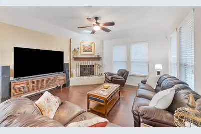 2116 Jonathan Creek Drive, Little Elm, TX 75068 - Photo 7