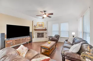 2116 Jonathan Creek Dr, Little Elm, TX 75068 - Photo 7