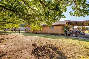 3401 Camaro Dr, Crowley, TX 76036 - Photo 7