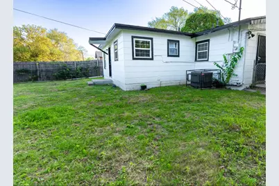 3613 Castleman Street, Fort Worth, TX 76119 - Photo 11