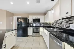 5269 Chessie Cir, Haltom City, TX 76137 - Photo 11