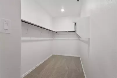 510 Clover Creek Drive, McKinney, TX 75071 - Photo 11