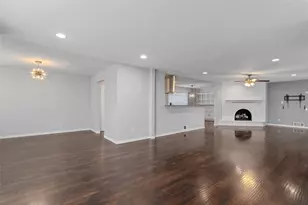 5022 Menefee Dr, Dallas, TX 75227 - Photo 13