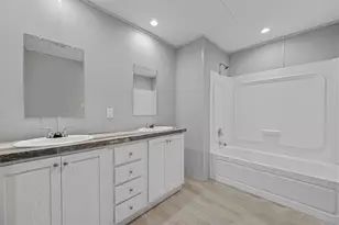 2720 Cypress St, Granbury, TX 76048 - Photo 23