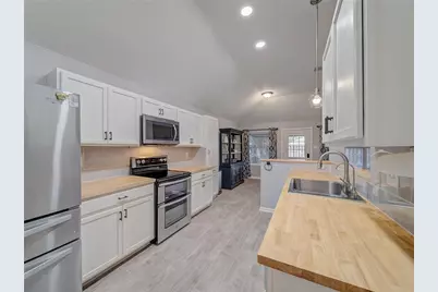 936 Silver Streak Drive, Saginaw, TX 76131 - Photo 13