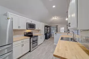 936 Silver Streak Dr, Saginaw, TX 76131 - Photo 13