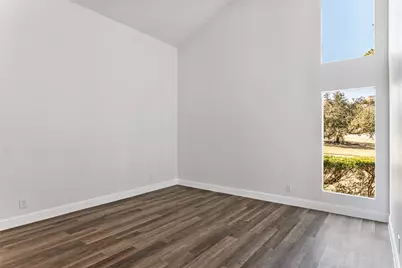 3210 Coronado Street, Irving, TX 75062 - Photo 5