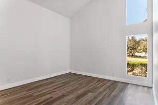 3210 Coronado St, Irving, TX 75062 - Photo 5