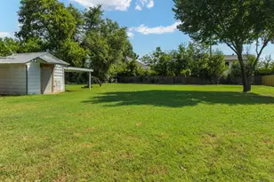 1504 Maple St, Irving, TX 75060 - Photo 37