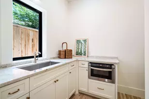 5836 Kenwood Ave, Dallas, TX 75206 - Photo 25