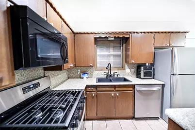 702 E Decatur Street, Bowie, TX 76230 - Photo 13