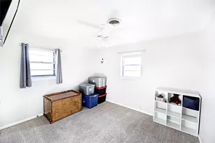 702 E Decatur St, Bowie, TX 76230 - Photo 21