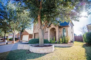 11924 Brown Fox Dr, Fort Worth, TX 76244 - Photo 3