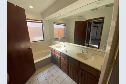 1109 Wimbledon Lane, Plano, TX 75075 - Photo 11