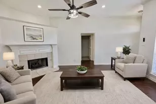 321 Tanglewood St, Denton, TX 76207 - Photo 5