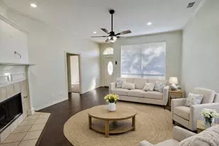 321 Tanglewood St, Denton, TX 76207 - Photo 3