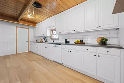 108 Hilltop Drive, Grandview, TX 76050 - Photo 11