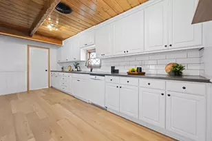 108 Hilltop Dr, Grandview, TX 76050 - Photo 11