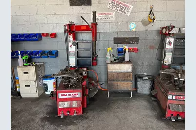 109 N Story Road, Irving, TX 75061 - Photo 5