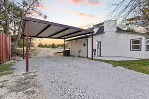 1325 Reynolds Rd, Whitewright, TX 75491 - Photo 5