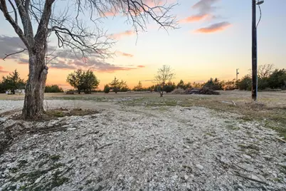 1325 Reynolds Road, Whitewright, TX 75491 - Photo 33