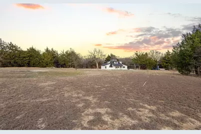1325 Reynolds Road, Whitewright, TX 75491 - Photo 31