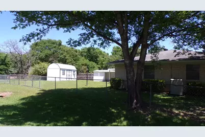 130 Seaside Drive, Gun Barrel City, TX 75156 - Photo 5